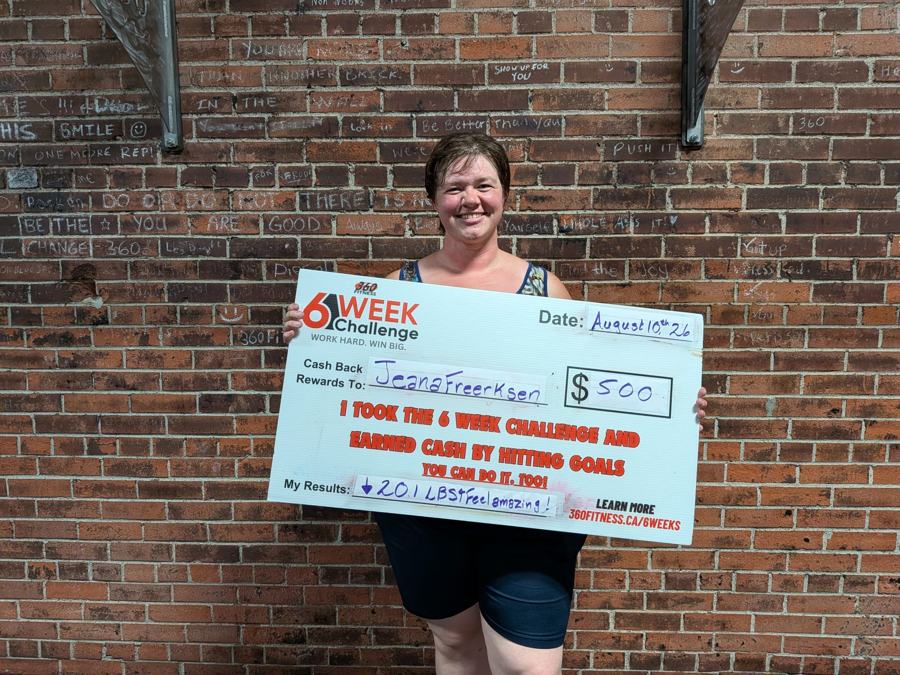 Jeana with her 6 Week Challenge results